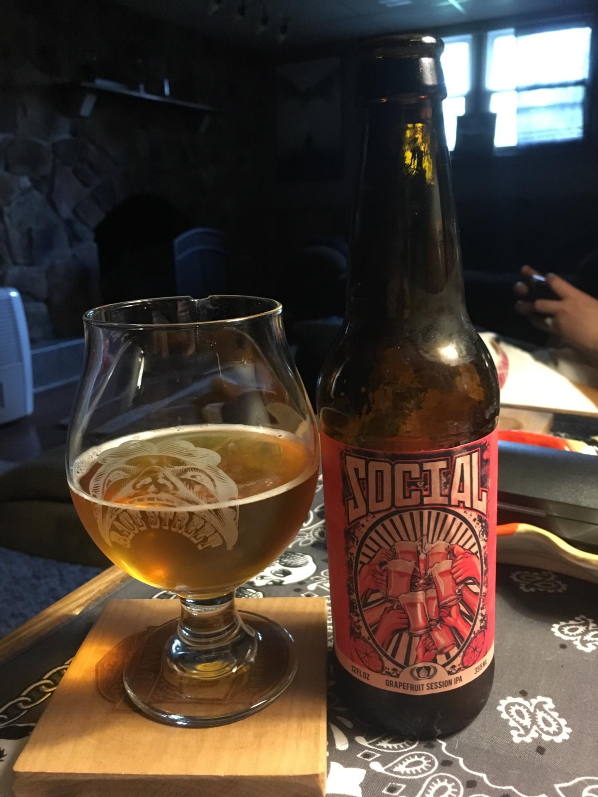 Social Grapefruit Session IPA