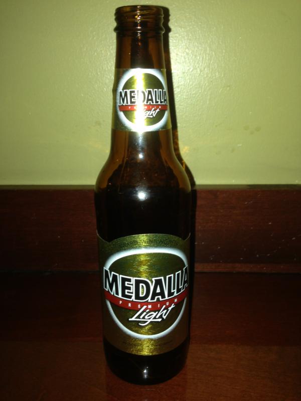 Medalla Light