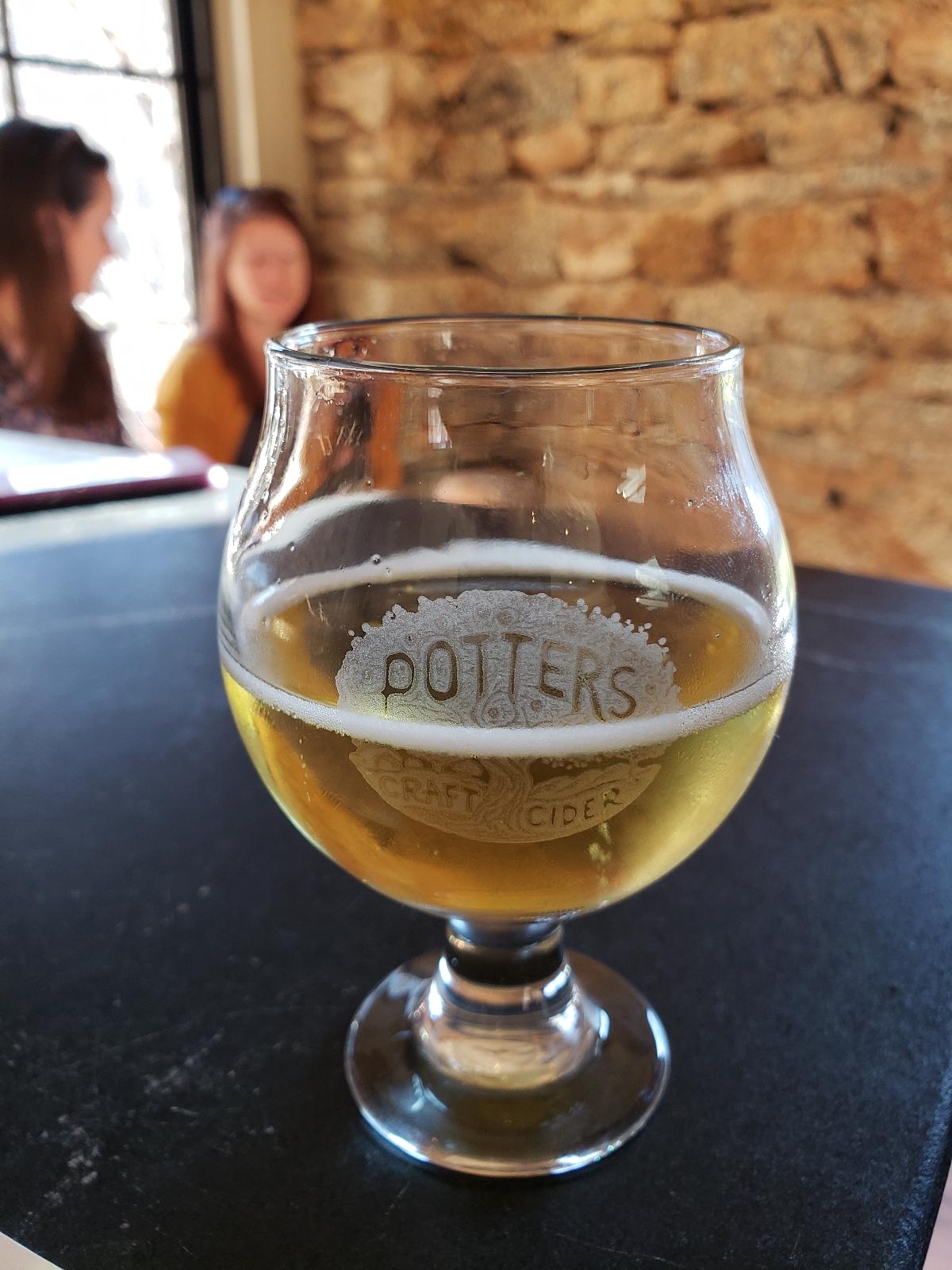 Hewes Cuvée