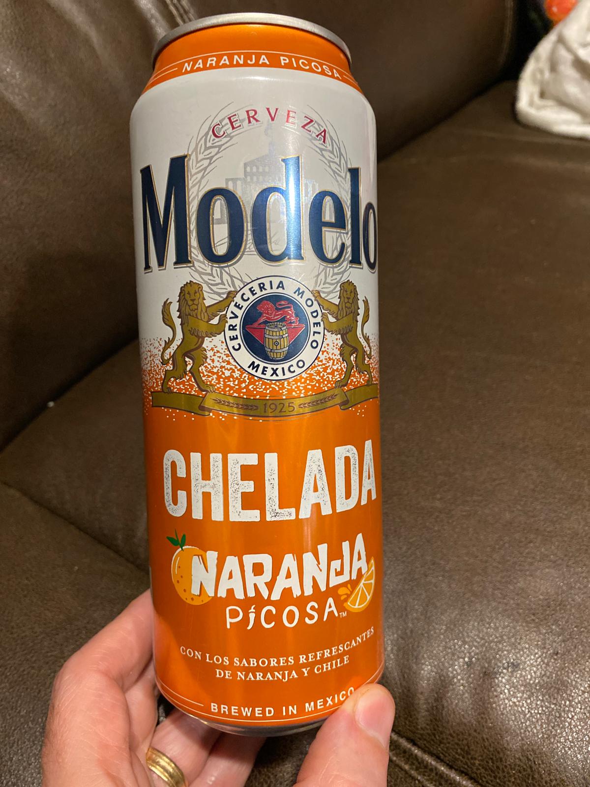 Modelo Chelada Naranja Picosa