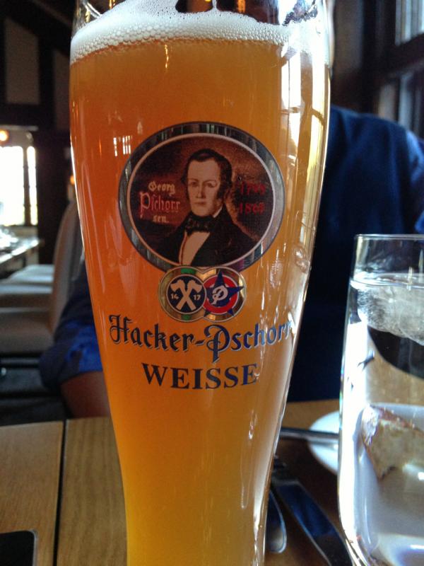 Hacker-Pschorr Weisse Bier